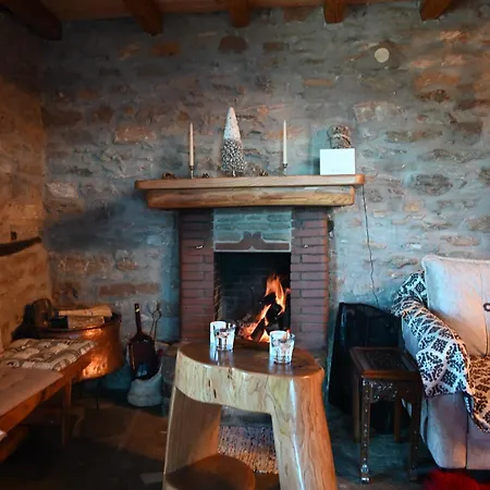 度假居 Aristoteli's Stone House