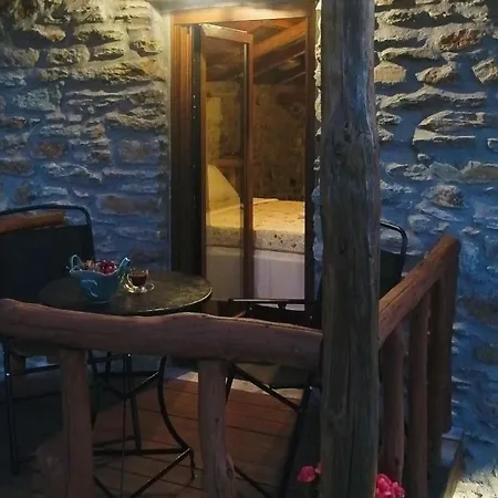 度假居 Aristoteli's Stone House