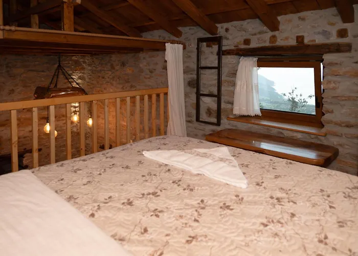 Vakantiehuis Aristoteli's Stone House *