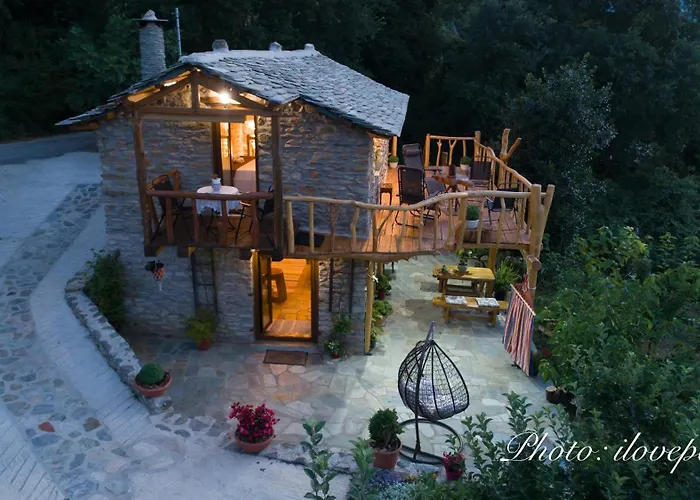 Aristoteli's Stone House * Makrirrákhi