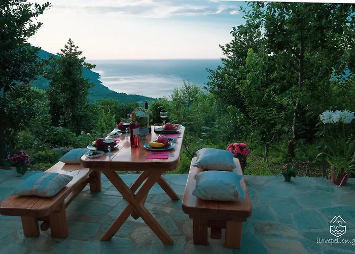 Aristoteli's Stone House Holiday home Makrirrakhi